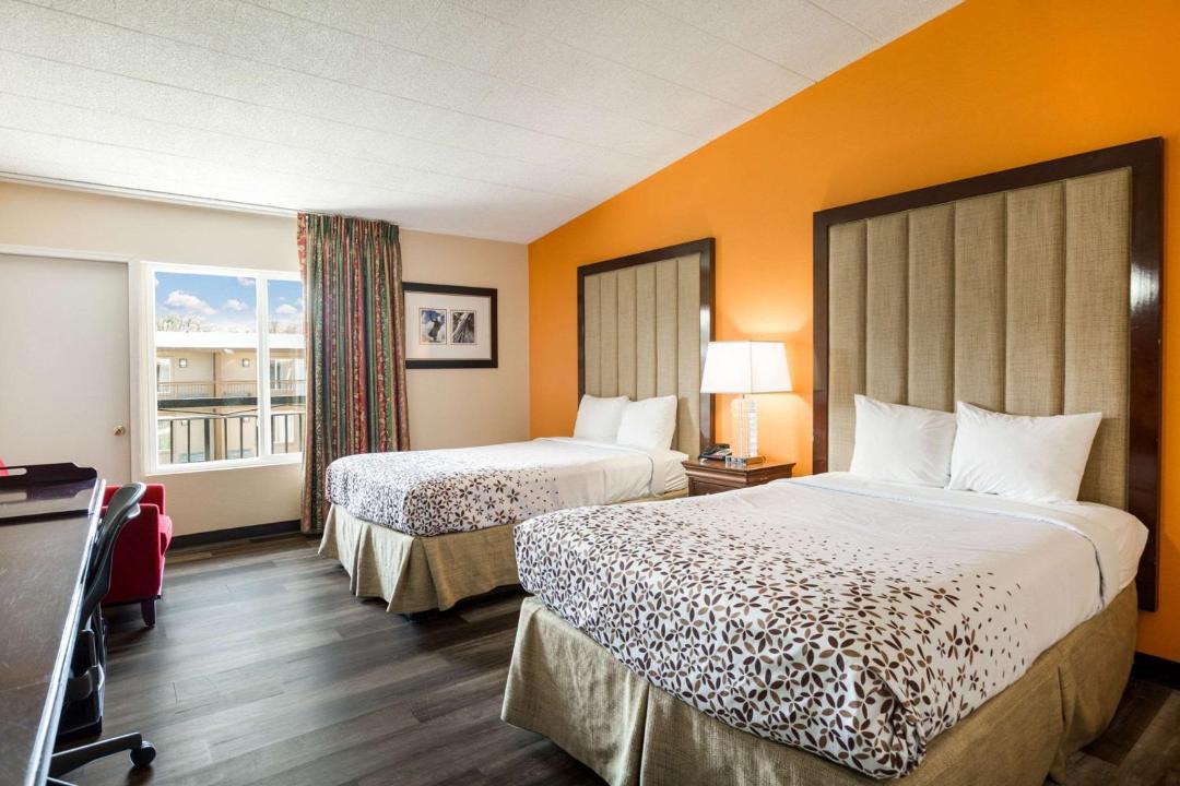 Photo of Bedroom in Delaware Water Gap