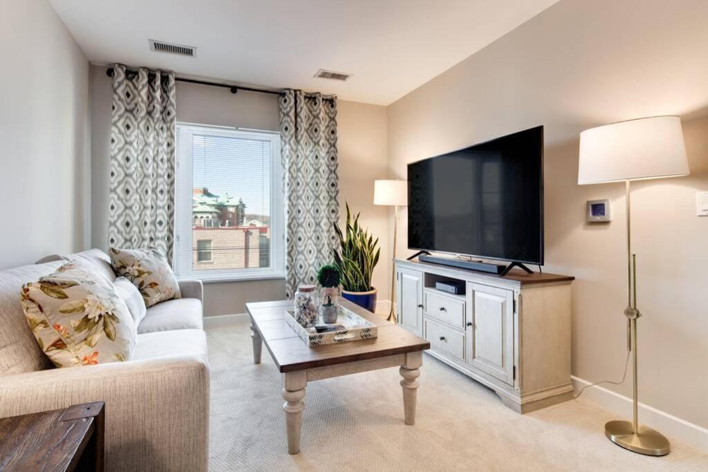 Photo of Livingroom in Old Town West