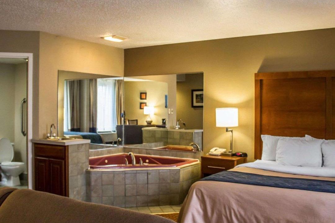 Photo of Bedroom in Akron