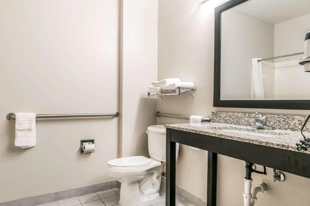 Photo of Bathroom in Mason