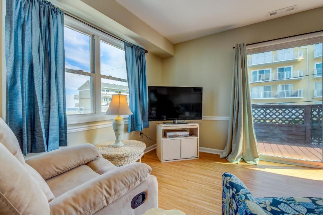 Photo of Livingroom in North Ocean City