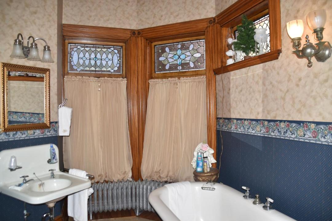 Photo of Bathroom in Leetonia