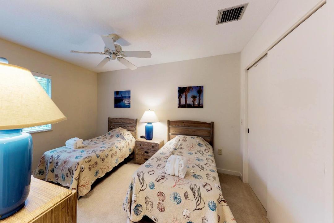 Photo of Bedroom in Palmetto Dunes