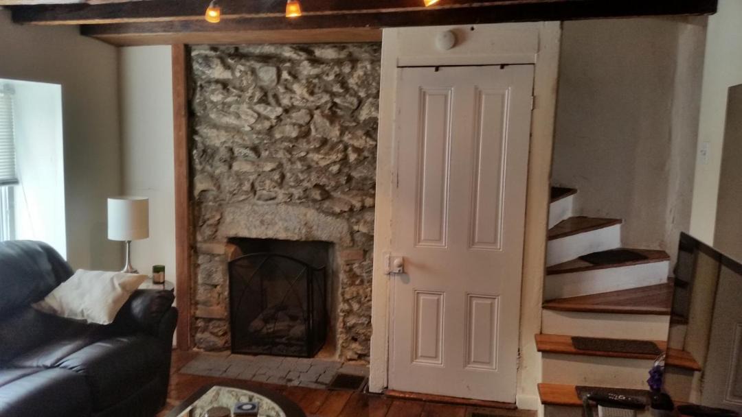 Photo of Livingroom in Manayunk