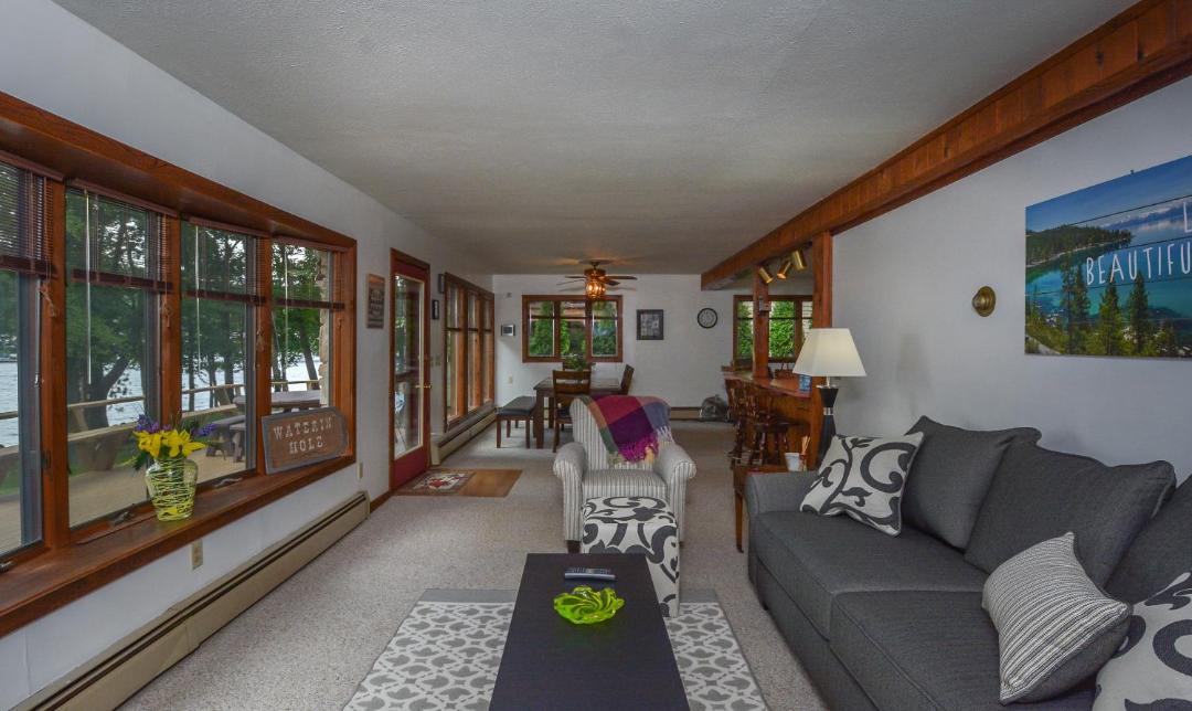 Photo of Livingroom in Thayerville
