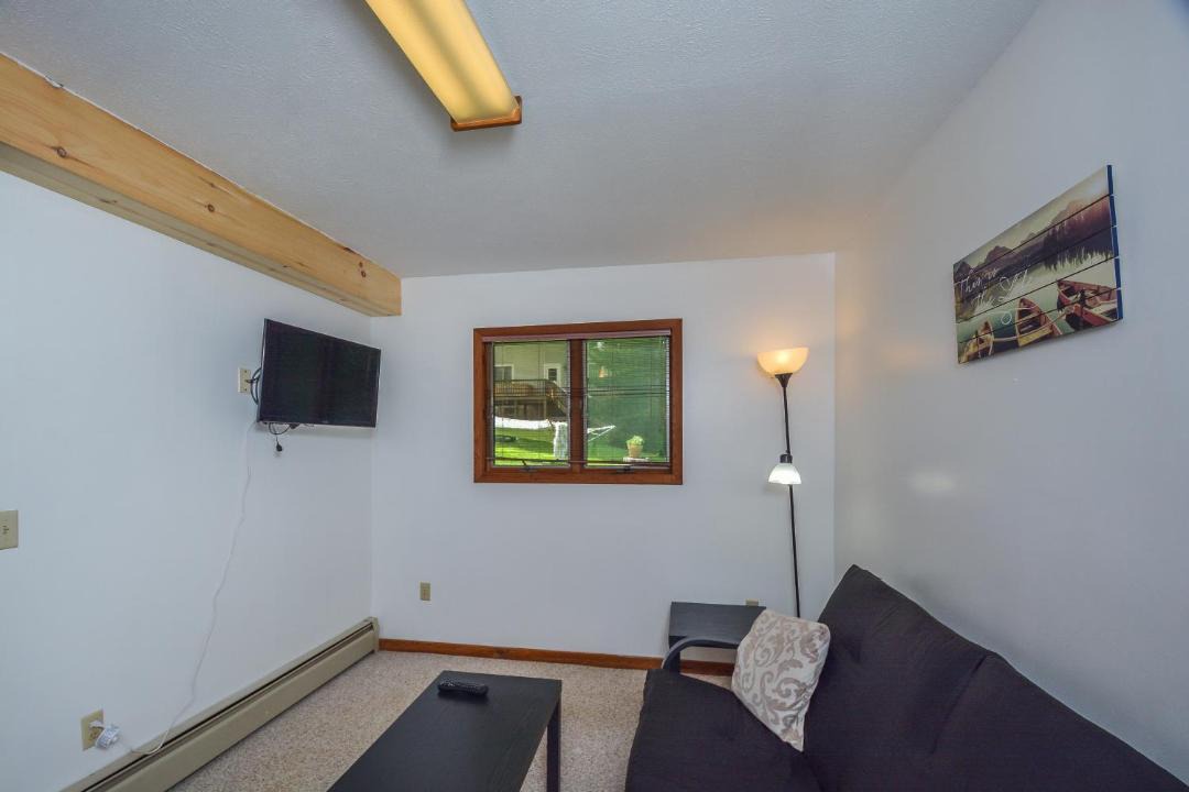 Photo of Livingroom in Thayerville