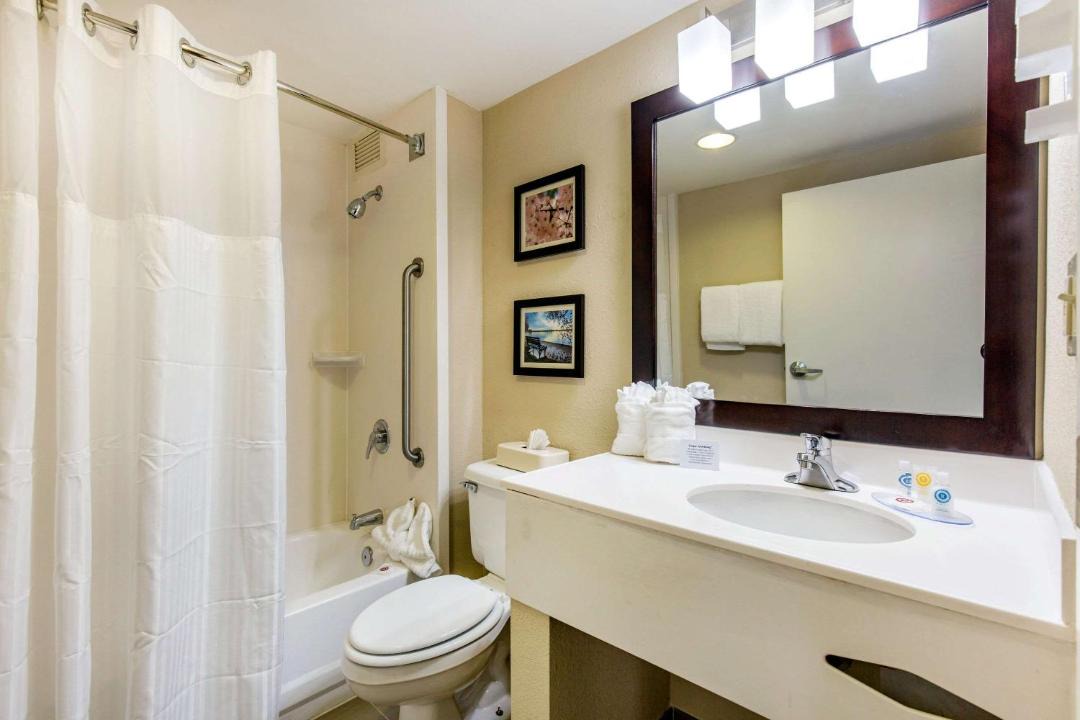 Photo of Bathroom in Calverton