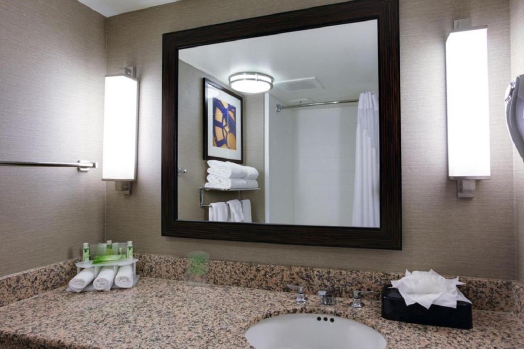 Photo of Bathroom in Carlstadt