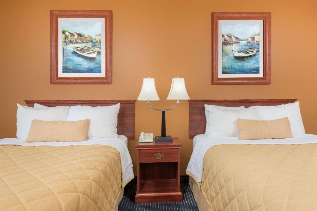 Photo of Bedroom in Catlettsburg