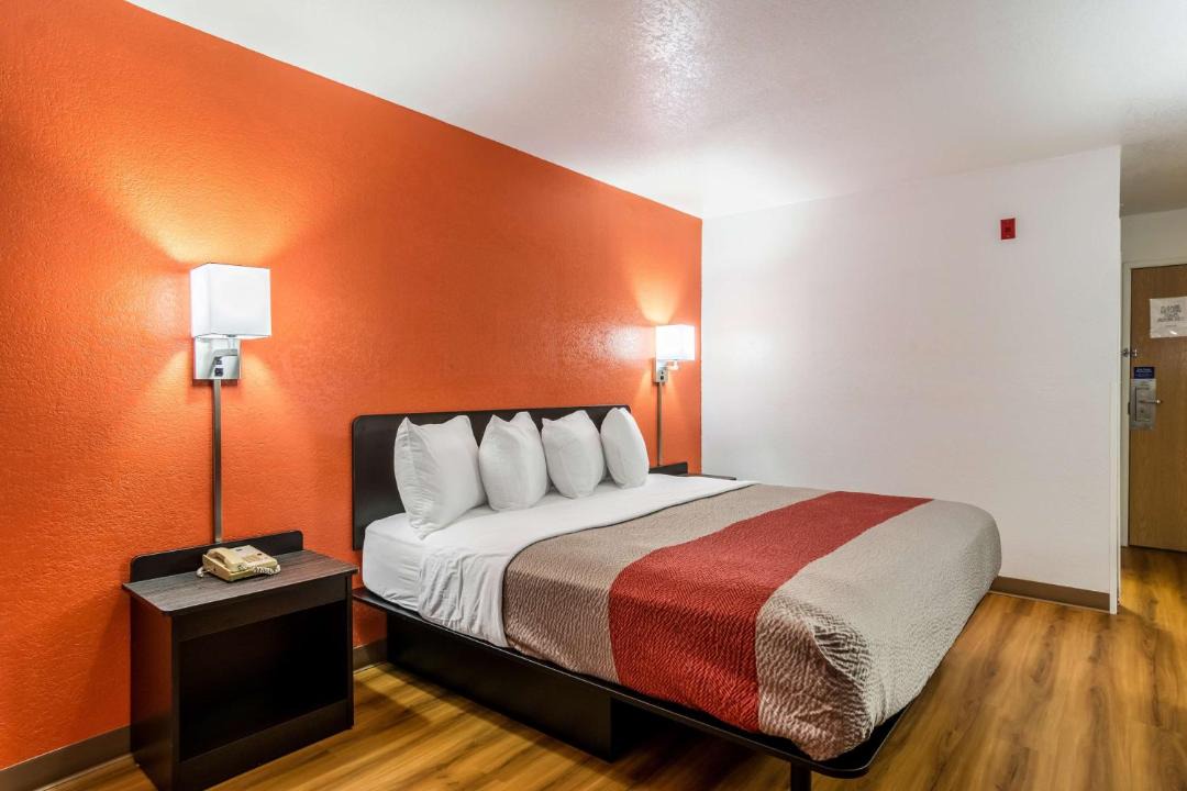 Photo of Bedroom in Barkeyville
