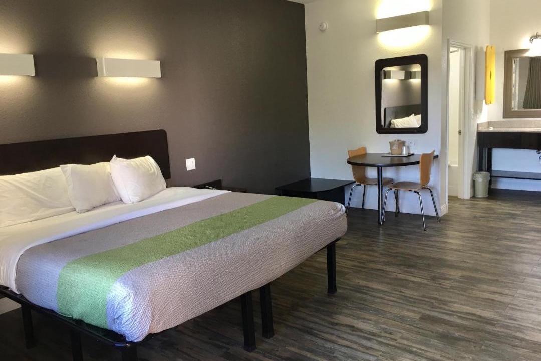 Photo of Bedroom in Twin Brook