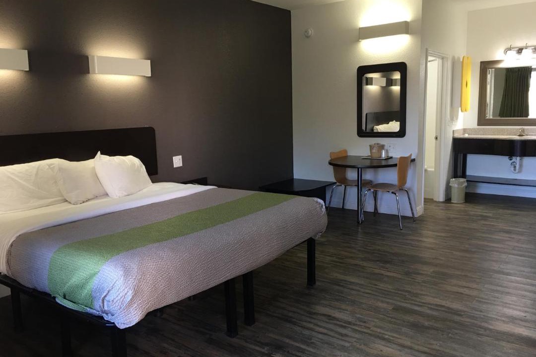 Photo of Bedroom in Twin Brook