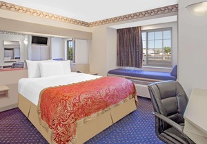 Microtel Inn by Wyndham Janesville