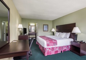 Days Inn by Wyndham Jellico - Tennessee State Line