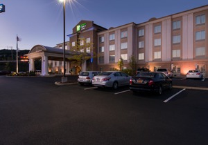 Holiday Inn Express and Suites Dickson City, an Ihg Hotel