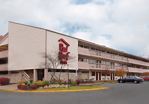 Days Inn by Wyndham Monmouth Junction Princeton