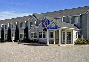 Days Inn by Wyndham Wooster