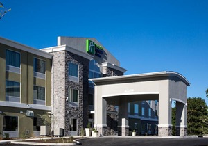 Holiday Inn Express & Suites New Cumberland, an Ihg Hotel