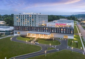 The Summit Hotel
