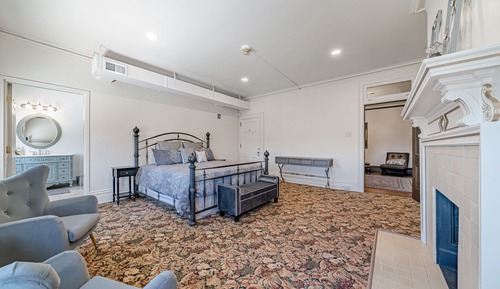 Luxury Suite, 1 King Bed, Non Smoking, Club Lounge Access