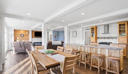 Three-Bedroom Vacation Home 
