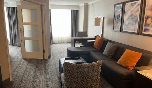 One-Bedroom King Suite with Sofa Bed - Hearing Accessible/High Floor