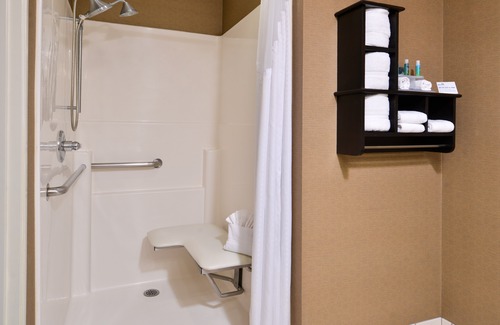 Cheyney Hotel | Holiday Inn Express Hotel & Suites West Chester, an Ihg Hotel