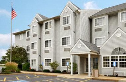 North Canton Hotel | Microtel Inn and Suites North Canton