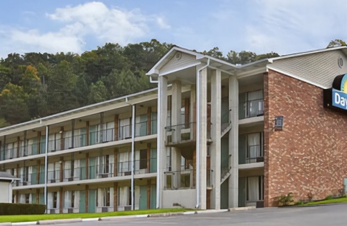 Jellico Hotel | Days Inn by Wyndham Jellico - Tennessee State Line