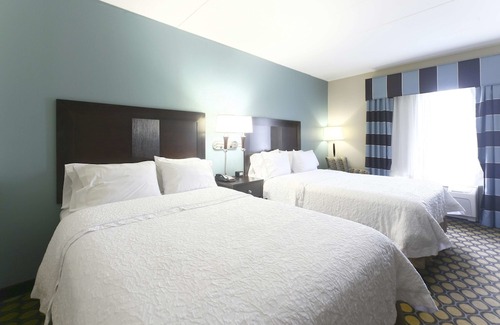 North Brunswick Hotel | Hampton Inn North Brunswick