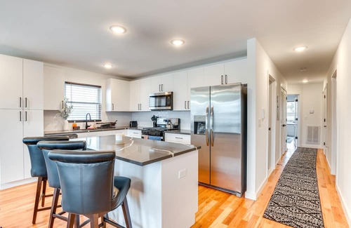 Elizabeth Apartment | Modern Elizabeth Apartment ~ 1 Mi to Train Station