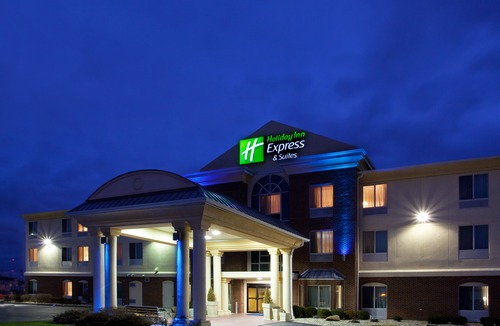 Blue Ash Hotel | Holiday Inn Express Hotel & Suites Cincinnati-Blue Ash, an Ihg Hotel
