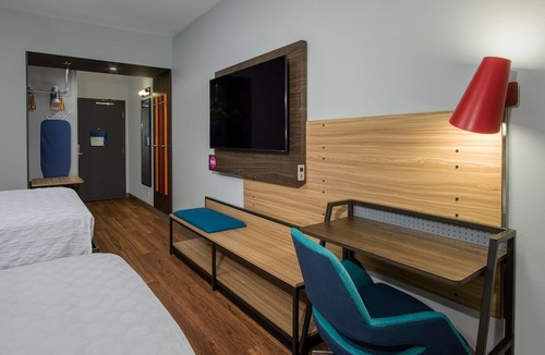 Northeast Columbus Hotel | Tru by Hilton Columbus Airport