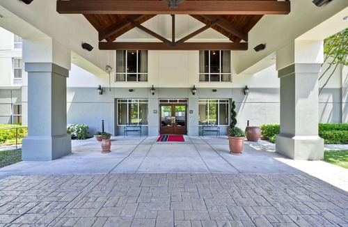 White Station Hotel | Hampton Inn & Suites Memphis-Shady Grove