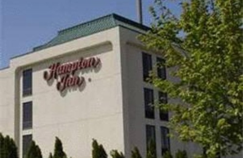 Deepwater Hotel | Hampton Inn Pennsville