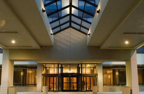 Hasbrouck Heights Hotel | Hilton Hasbrouck Heights-Meadowlands