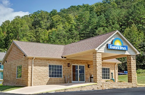 Jellico Hotel | Days Inn by Wyndham Jellico - Tennessee State Line