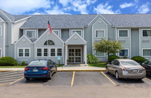 Riverside Hotel | Microtel Inn & Suites by Wyndham Riverside