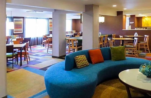 Cranberry Township Hotel | 2-Star Hotel ∙ Quality Inn Cranberry Township
