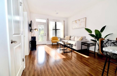 Old City Apartment | The Heart of Philadelphia: Charming 1BR/1BA Downtown Retreat