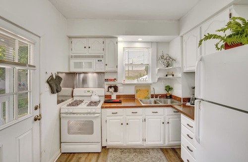 Penbrook House | Harrisburg Home ~ 10 Mi to Hersheypark!