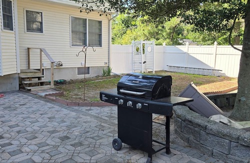Leisure Village West-Pine Lake Park Apartment | Charming 2-bedroom apartment with AC, WiFi in fantastic Toms River