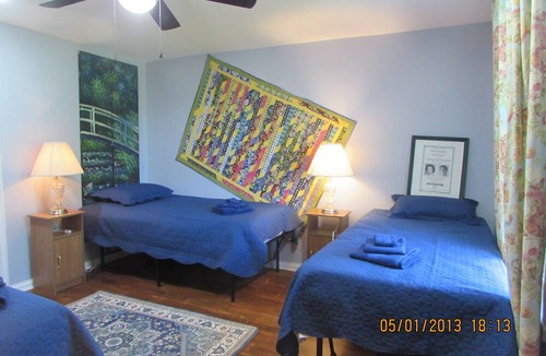 Orrtanna House | Close to Gettyburg's battlefields, wineries, antiquing, orchards, resturants.