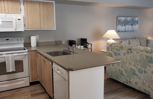 North Wildwood Condo | Days in July open, must rent the entire 17 days until July 30 not shorter term