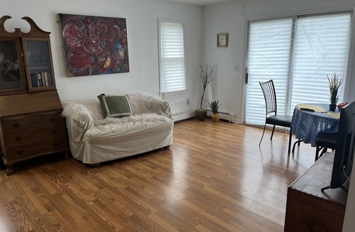 Dumont Apartment | Cozy 1 bedroom apartment in Bergen County. Just 20 mins from NYC.