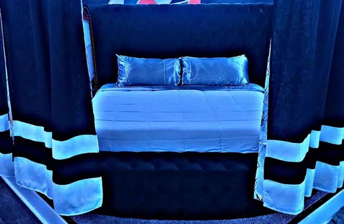 North Philadelphia Apartment | Philadelphia’s Kickback 2 Kingbed/ Studio Apt