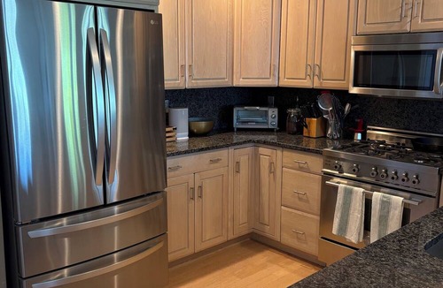 Avon House | Modern 4-bdrm family beach house with WiFi, Central AC in the heart of Bay Head