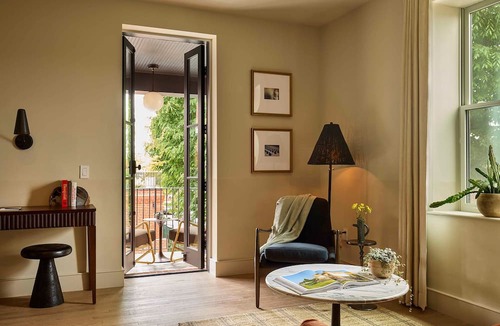 Fishtown House | Elegant Stay in Restored 18th-Century Building w/Pool, In-Room Wet Bar
