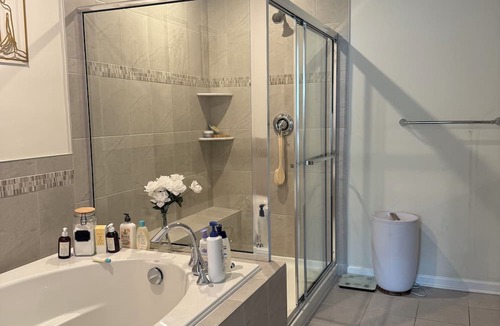 Hanover Condo | Cozy 3-bedroom condo with WiFi, AC in fabulous Hanover pet and family friendly