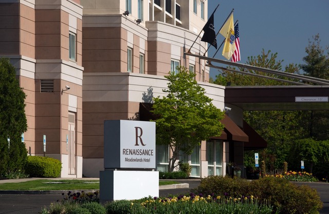 Renaissance Meadowlands Hotel